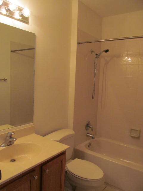 Building Photo - 810 Marina Del Ray Ln