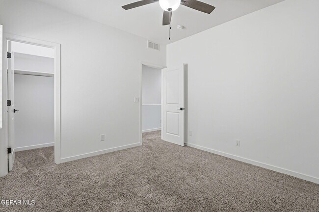 Building Photo - 4512 Mark Avizo