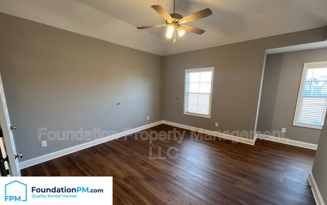 Building Photo - 9978 Messana St