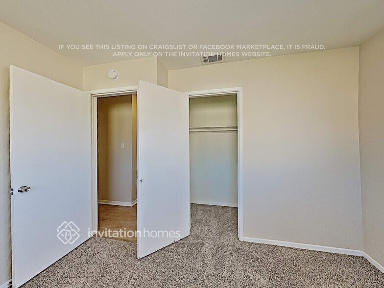 Building Photo - 27198 Norwood St