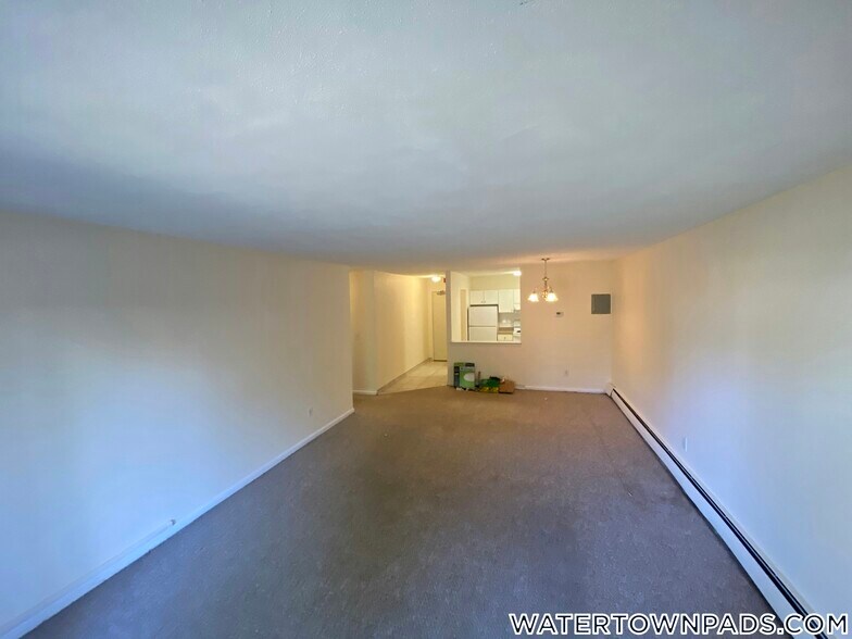 Building Photo - 245 Main St