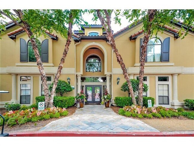 Building Photo - 3777 Peachtree Rd NE