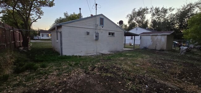 Building Photo - 612 Darling St