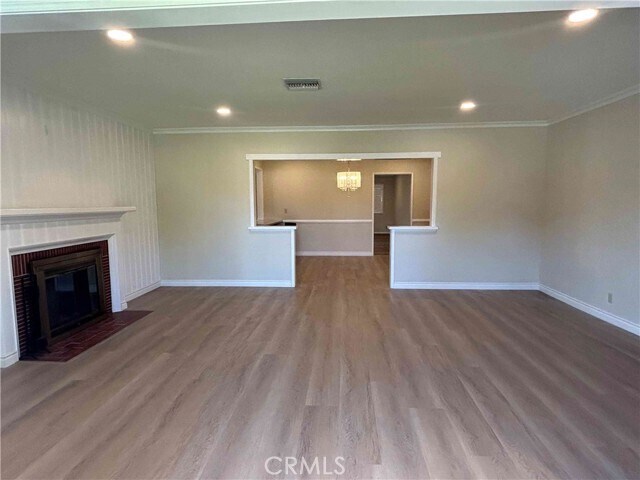 Building Photo - 827 Hugo Reid Dr