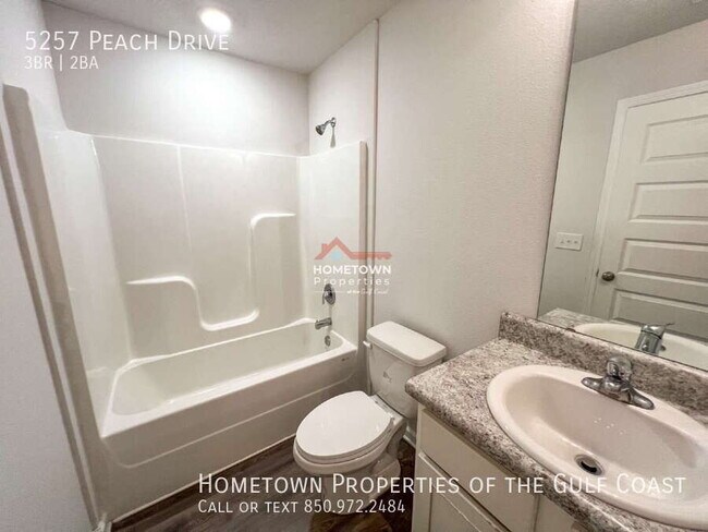 Building Photo - 5257 Peach Dr