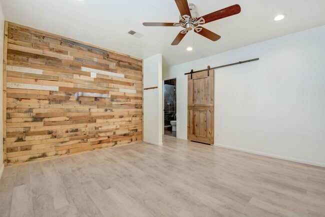 Building Photo - Single-family home located within the 'Eti...
