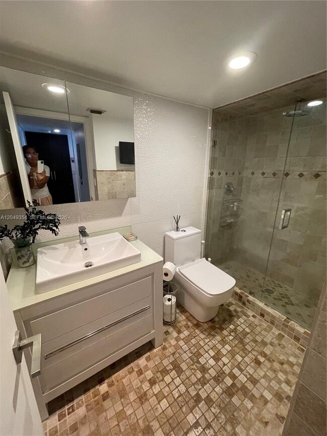 Building Photo - 8911 Collins Ave