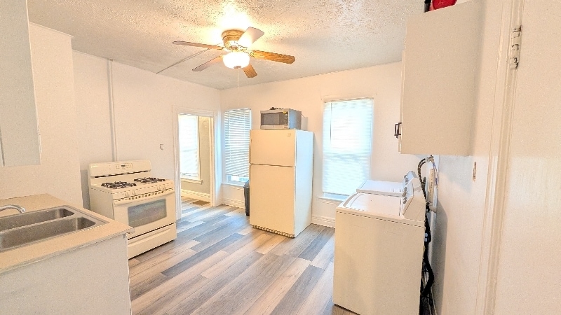 Building Photo - 710 Mulberry St