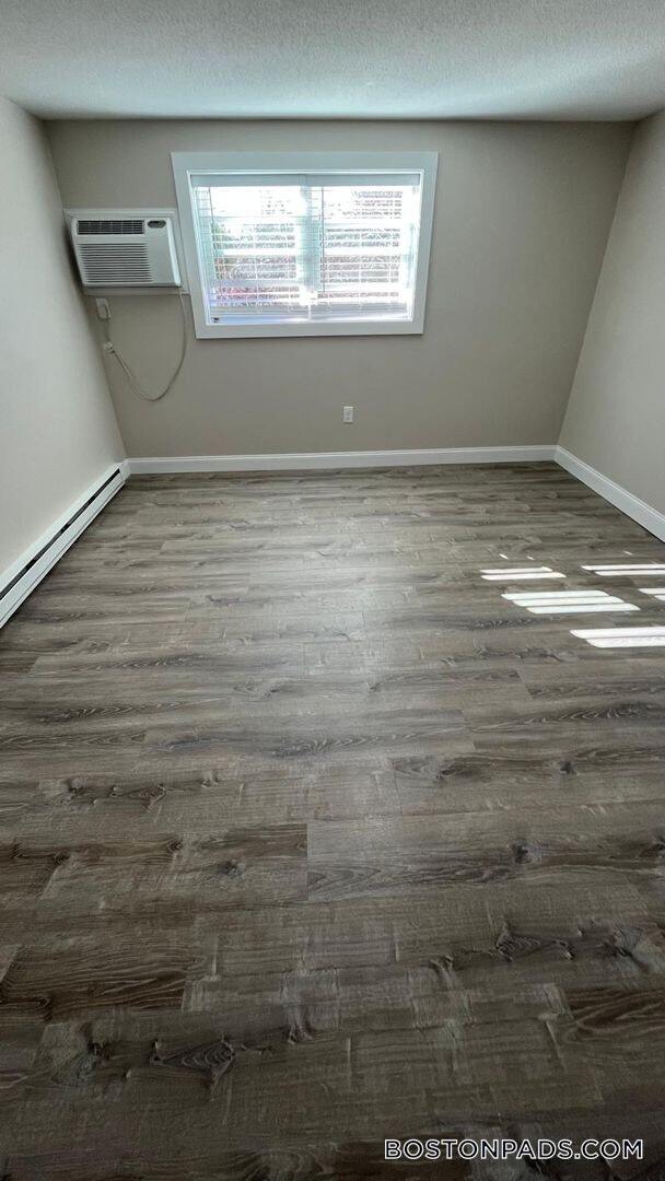 Building Photo - 799 Farm Rd