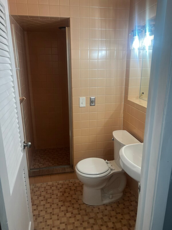 Building Photo - 3555 McCartney Rd