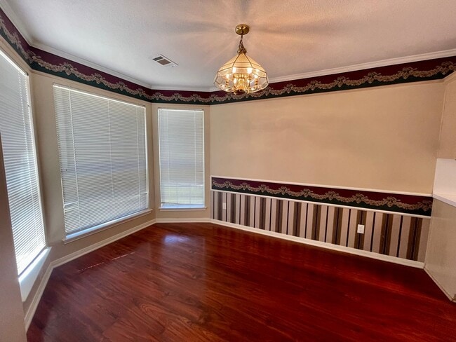 Building Photo - 5275 Timberline Ln