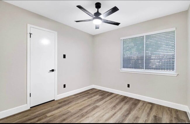 Building Photo - "Charming 4-Bedroom Home with Elegant Gran...