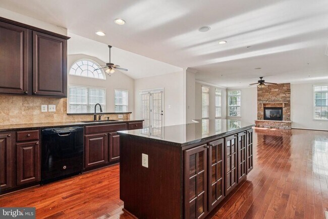 Building Photo - 15205 Orchard Farm Pl