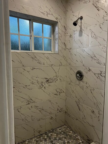 Building Photo - 780 NW 141st St