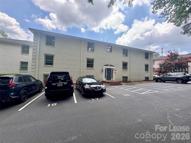Building Photo - 4917 Park Rd