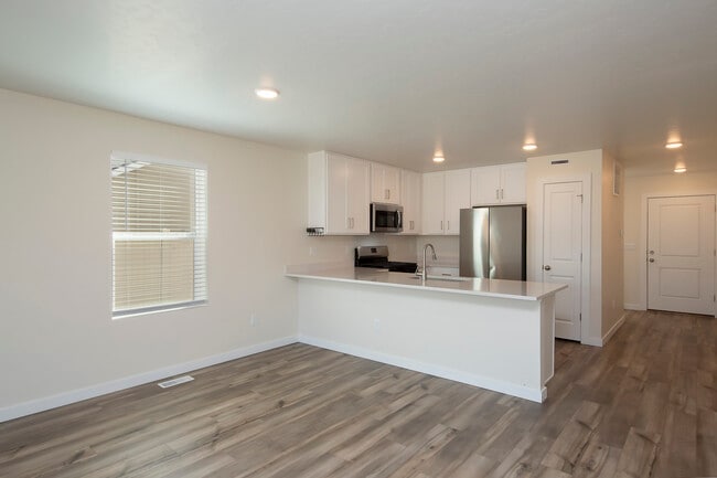 Building Photo - 11144 Maroon Bells Dr