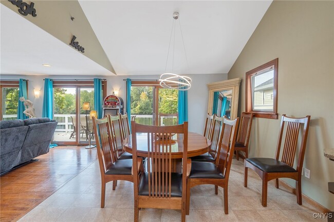 Building Photo - 3354 Hayes Rd