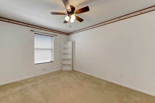 Building Photo - 4201 Thunder Creek Dr