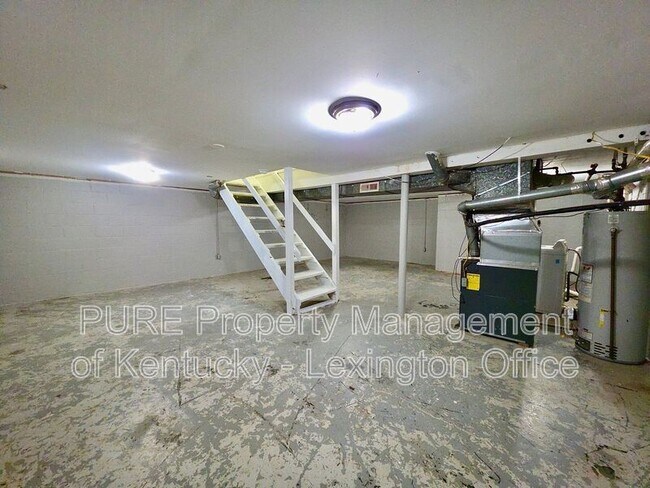 Building Photo - 418 Granard Ave