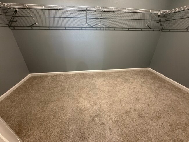 Building Photo - 882 Asterfield Ln