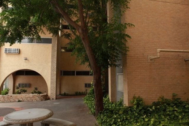 Building Photo - 201 N 13th Ave