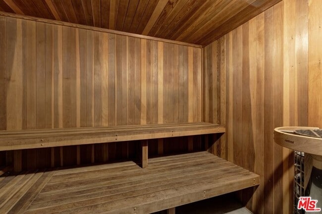 Building Photo - 1560 Michael Ln