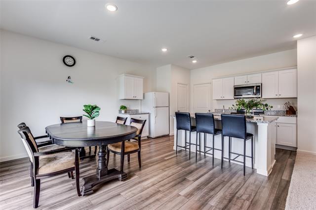 Building Photo - 2115 Revere Dr