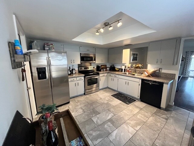 Building Photo - Beautiful Like New Home For Rent in Brandon!