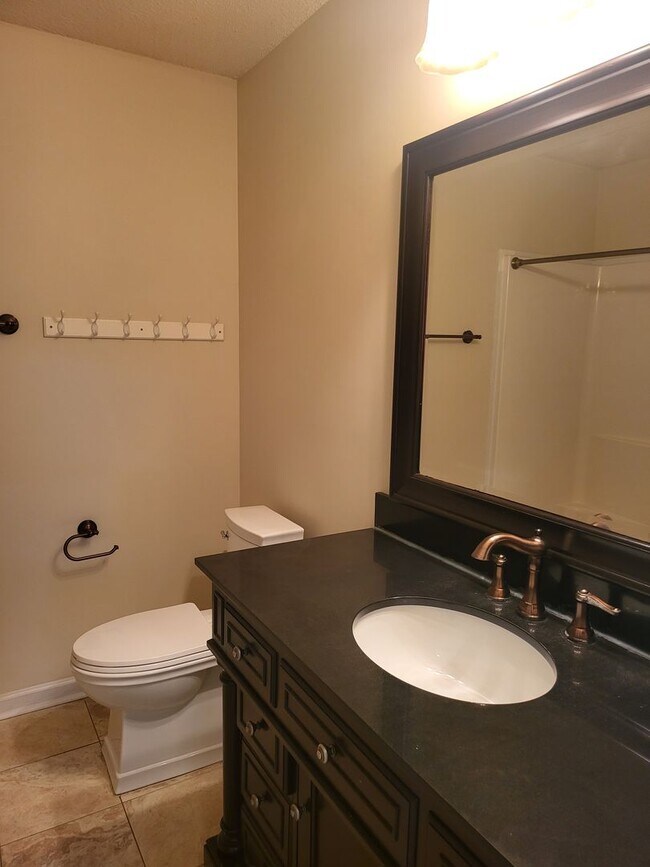 Building Photo - 139 Autumn Haven Ln