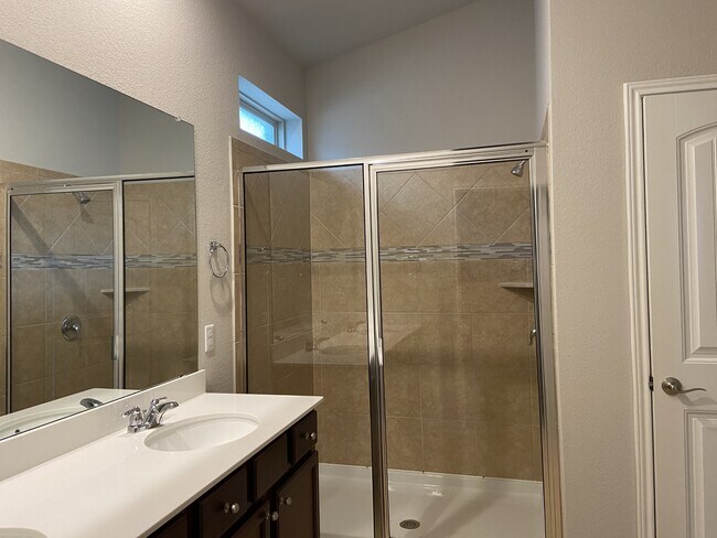 Building Photo - 1513 Carlene Pruett St