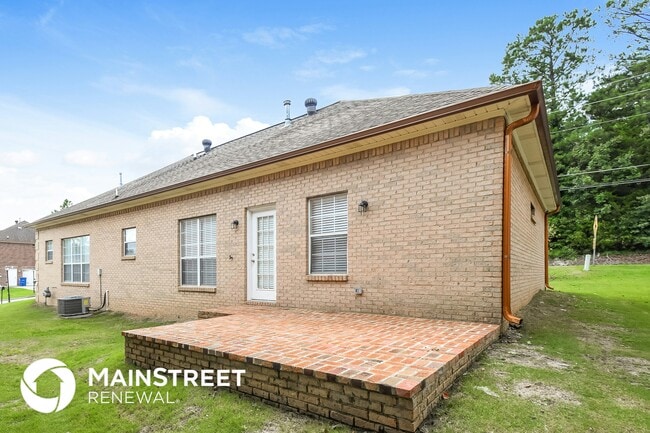 Building Photo - 1200 Riverford Dr