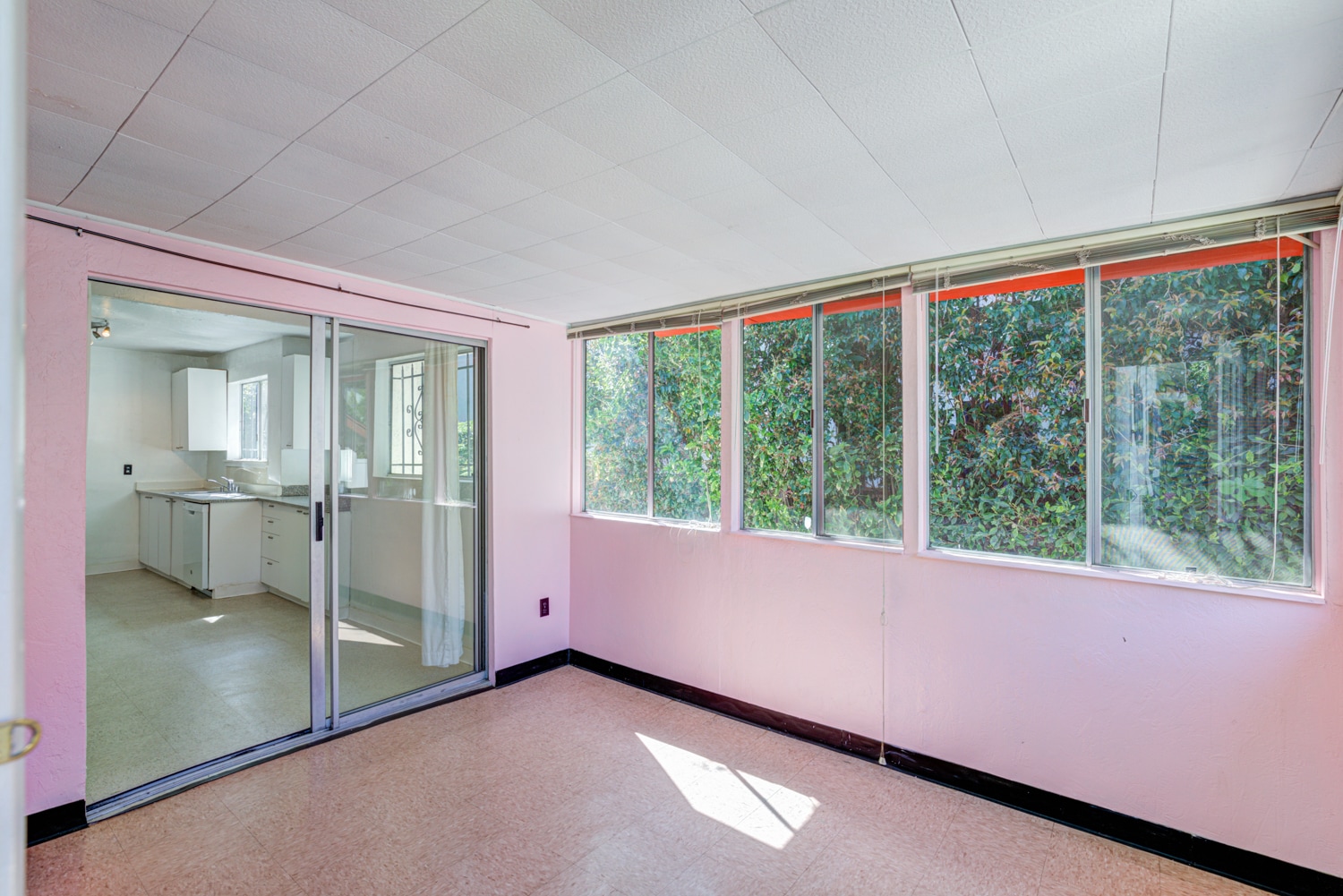 Building Photo - 835 N Ogden Dr