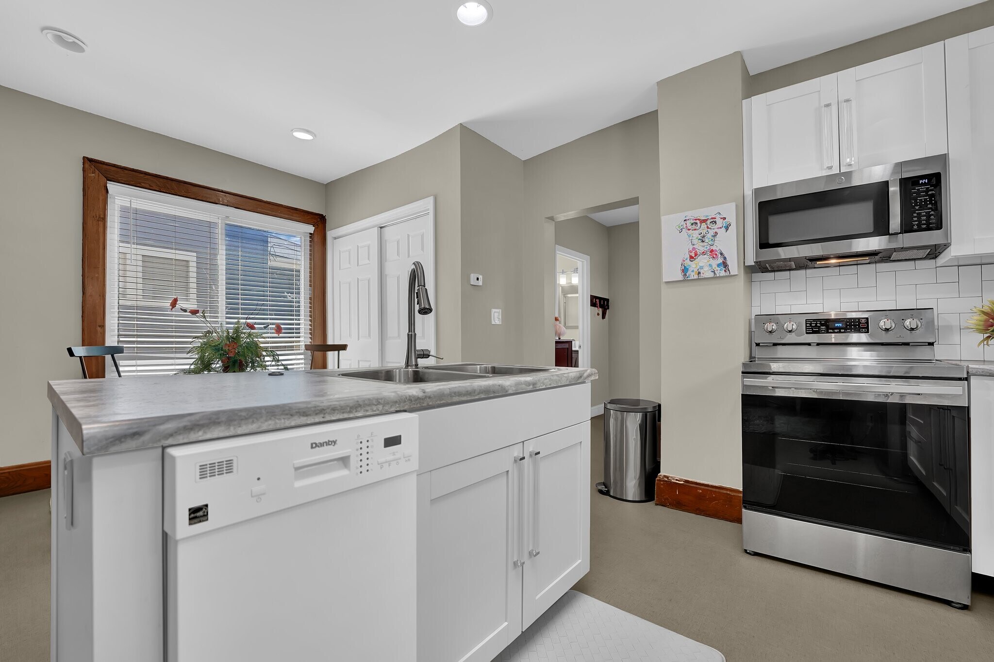 Dishwasher included - 963 S 22nd St
