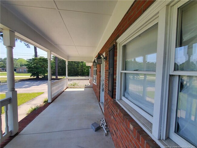 Building Photo - 6070 Camden Rd