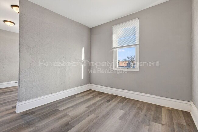 Building Photo - 2100 Adelaide Ave