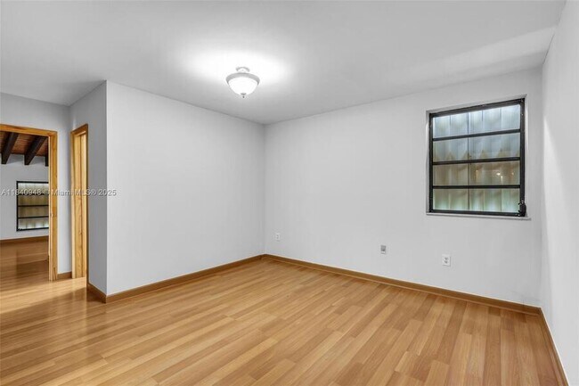 Building Photo - 12845 SW 49th Terrace
