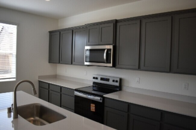 Building Photo - 4636 Sami Jo Dr