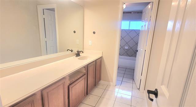 Building Photo - 1220 Cloverhill Ln