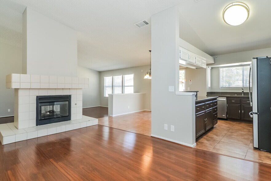 Building Photo - 234 Comanche Ct