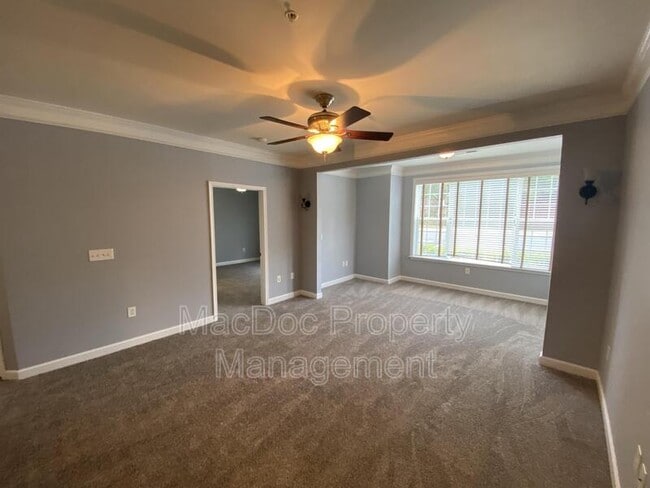 Building Photo - 621 Cobblestone Blvd