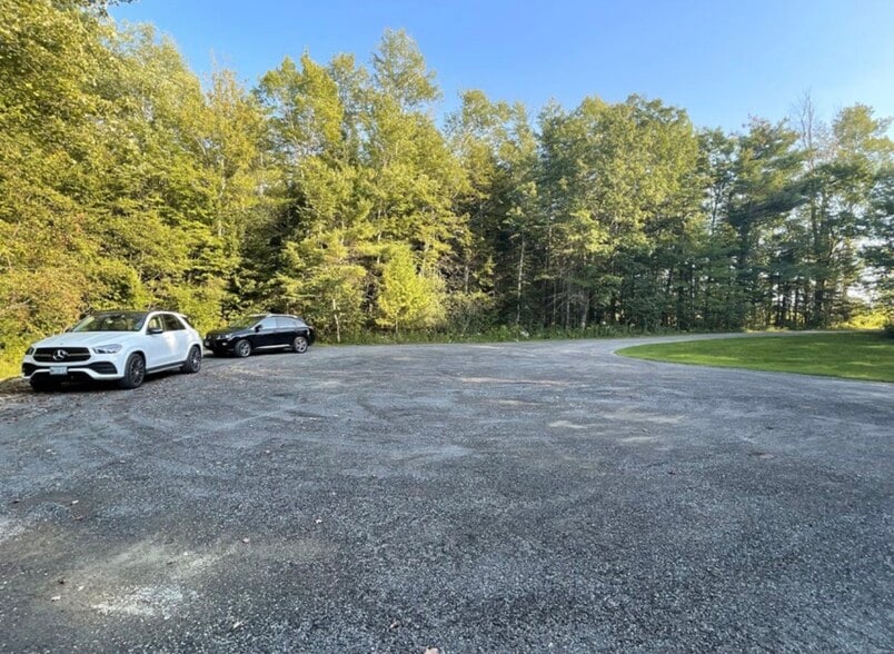 Building Photo - 143 Turkey Ln