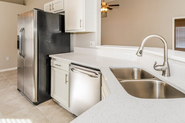 Building Photo - 11157 Wyndham Hollow Ln