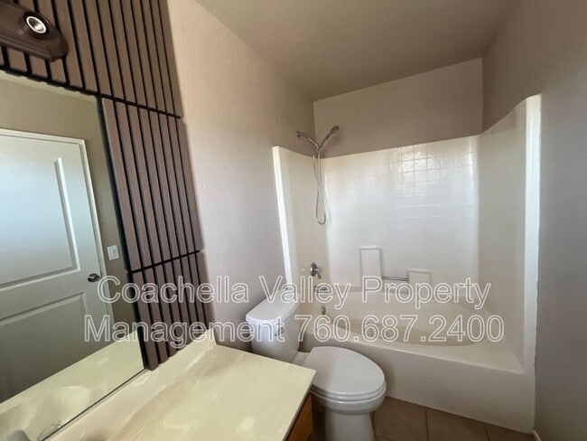 Building Photo - 32934 Rancho Vista Dr