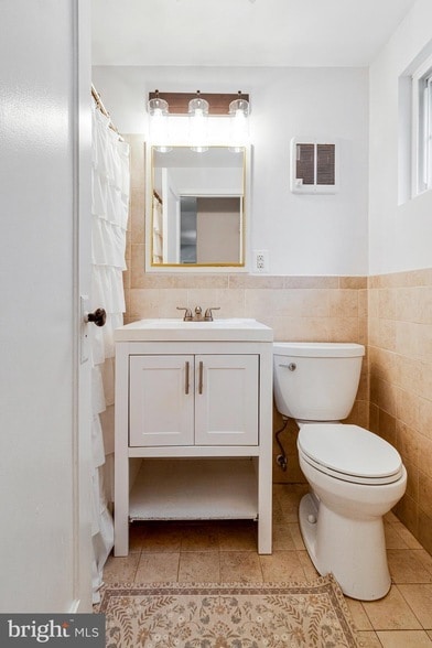 Building Photo - 1760 Preston Rd