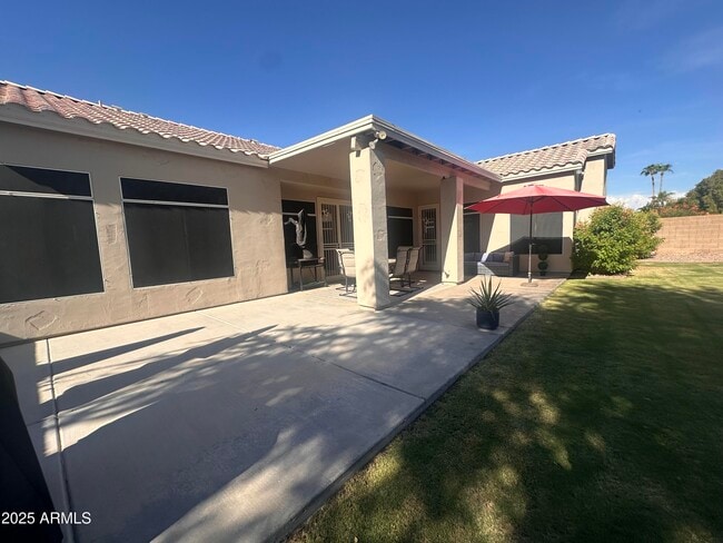 Building Photo - 7165 W Foothill Dr