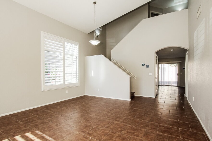Building Photo - 12634 W Pasadena Ave