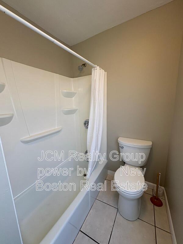 Building Photo - 40 Hurd St