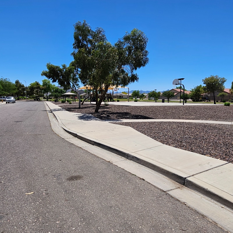 Building Photo - 2751 W Sunland Ave