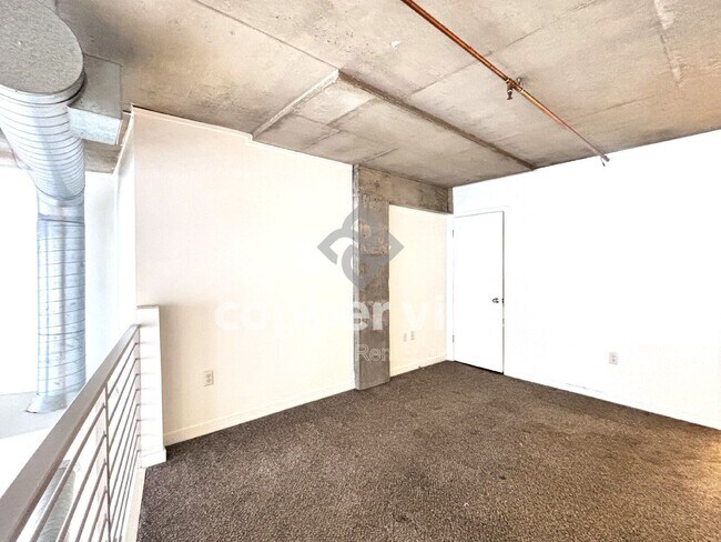 Building Photo - 1050 Cherokee St