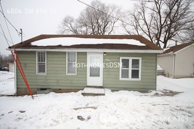 Building Photo - Cute 2 Bedroom House